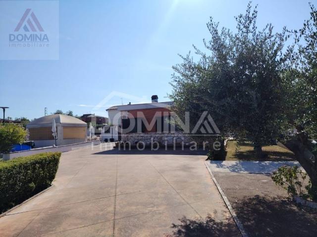 Villa in vendita a Roma RM