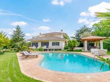 Villa in vendita a Roma RM