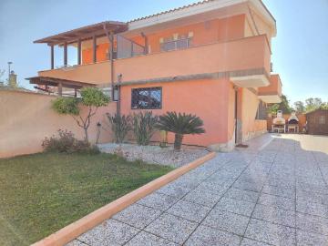 Villa in vendita a Roma RM