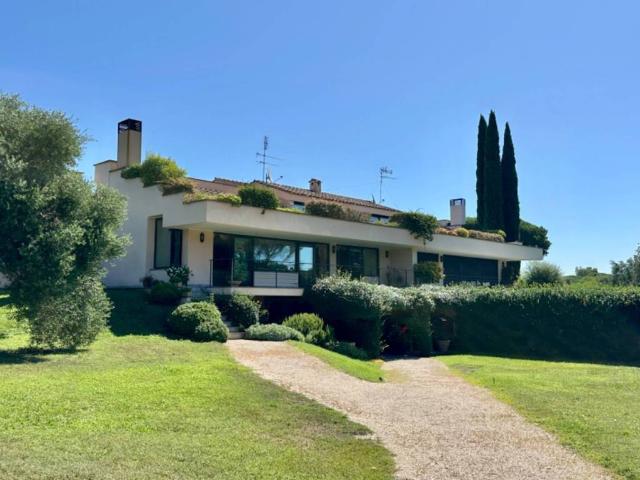 Villa in vendita a Roma RM