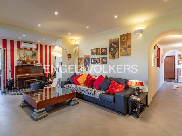 Villa in vendita a Roma RM