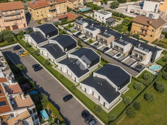 Villa in vendita a Roma RM