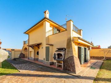 Villa in vendita a Roma RM