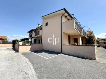 Villa in vendita a Roma RM