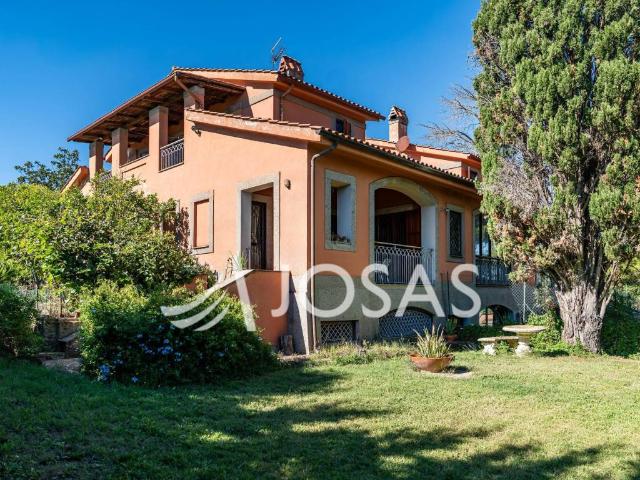 Villa in vendita a Roma RM