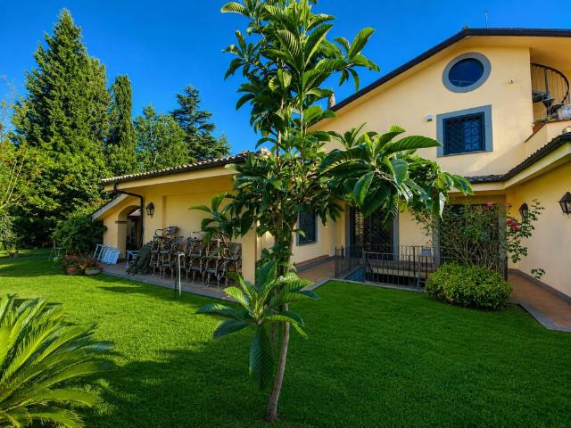 Villa in vendita a Roma RM