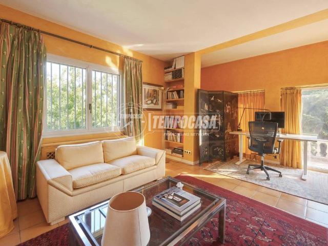 Villa in vendita a Roma RM