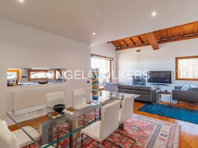 Villa in vendita a Roma RM