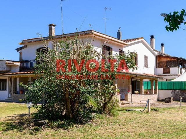 Villa in vendita a Roma RM