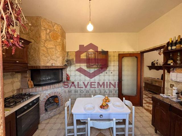 Villa in vendita a Roma RM