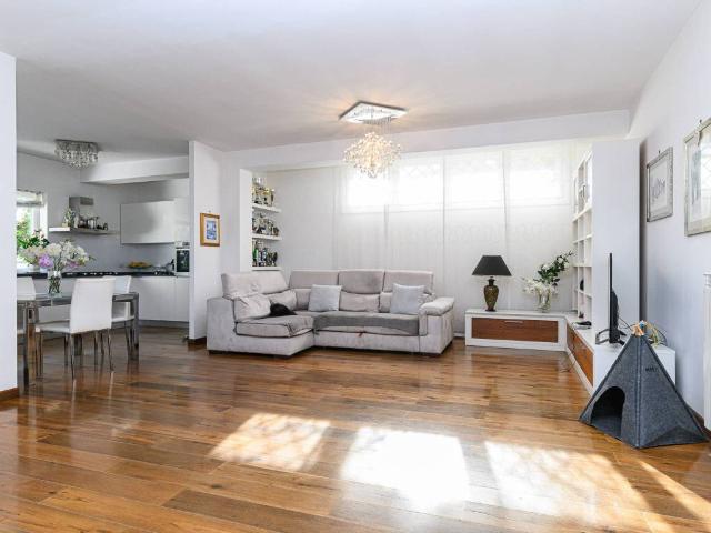 Villa in vendita a Roma RM