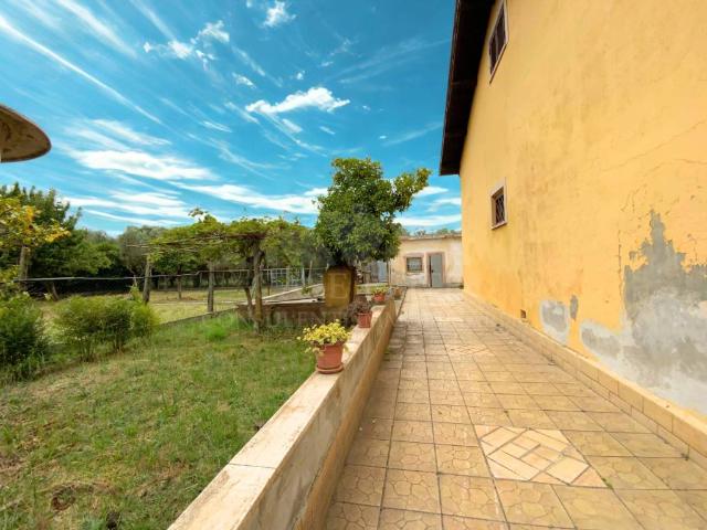 Villa in vendita a Roma RM