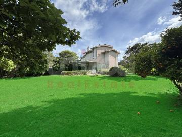 Villa in vendita a Roma RM