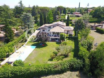 Villa in vendita a Roma RM