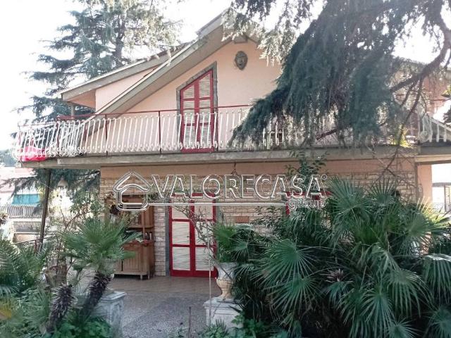 Villa in vendita a Roma RM