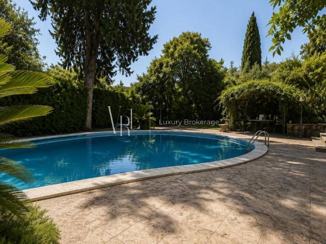Villa in vendita a Roma RM