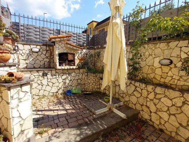 Villa in vendita a Roma RM
