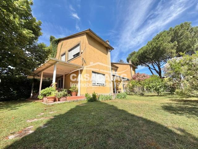 Villa in vendita a Roma RM