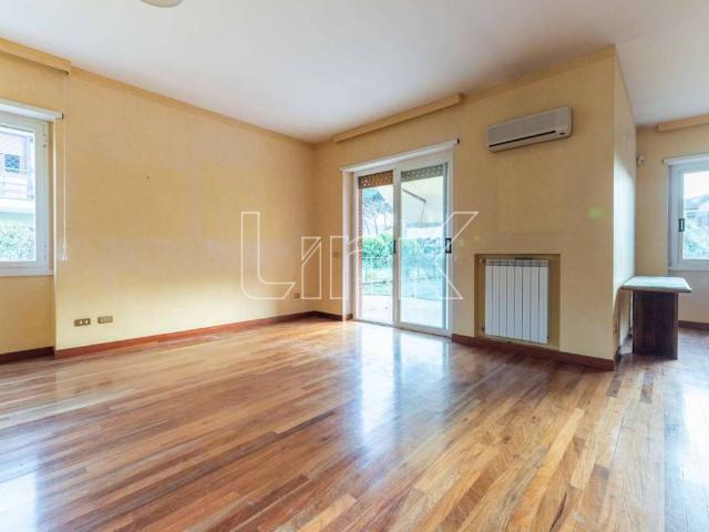 Villa in vendita a Roma RM