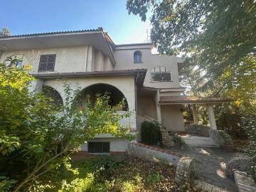 Villa in vendita a Roma RM