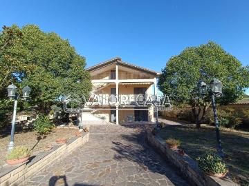 Villa in vendita a Roma RM
