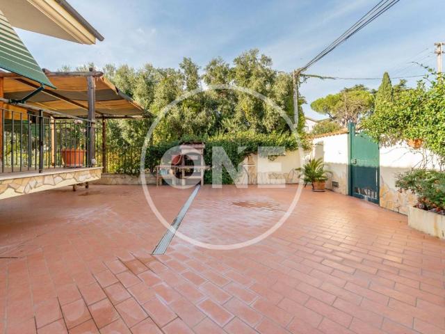 Villa in vendita a Roma RM