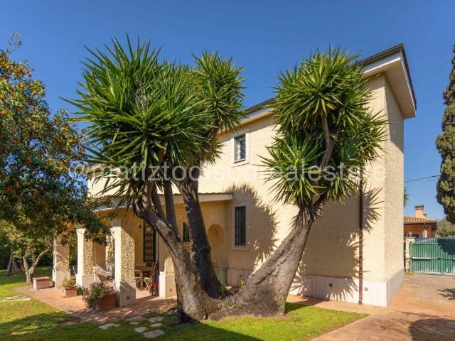 Villa in vendita a Roma RM