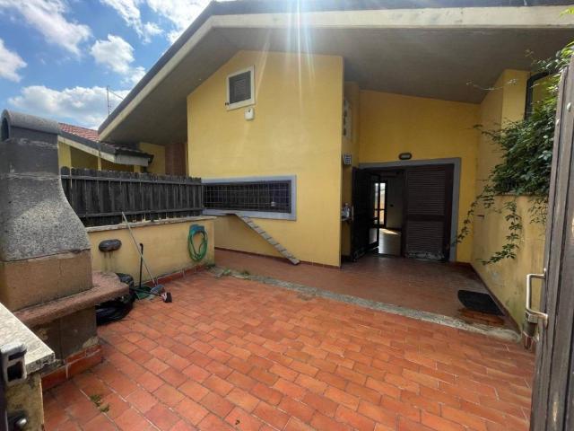 Villa in vendita a Roma RM