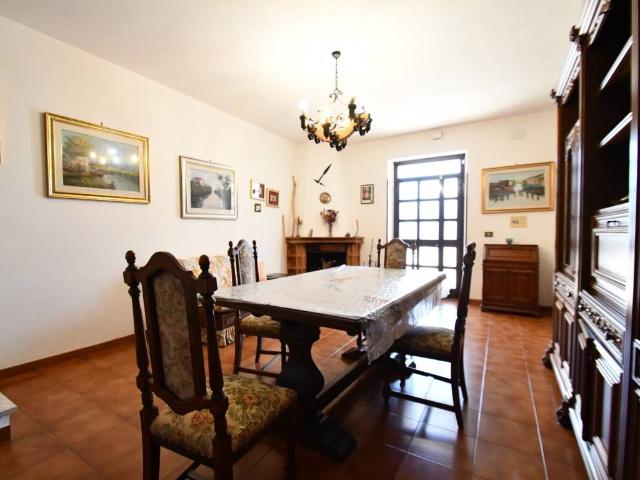 Villa in vendita a Roma RM