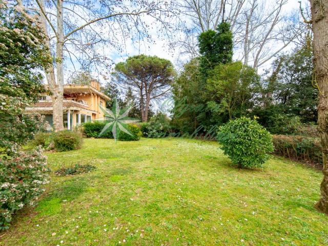 Villa in vendita a Roma RM