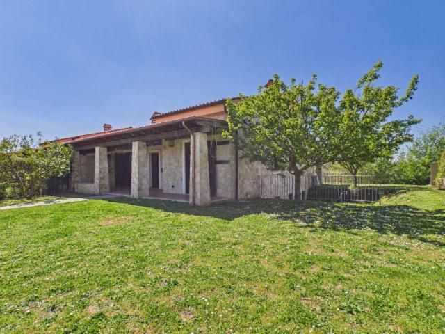 Villa in vendita a Roma RM