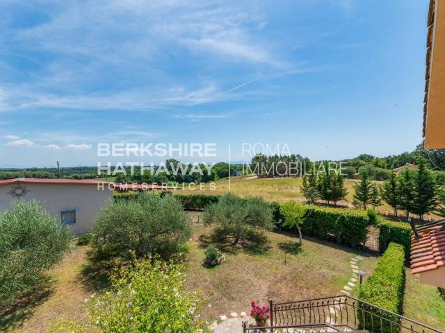 Villa in vendita a Roma RM