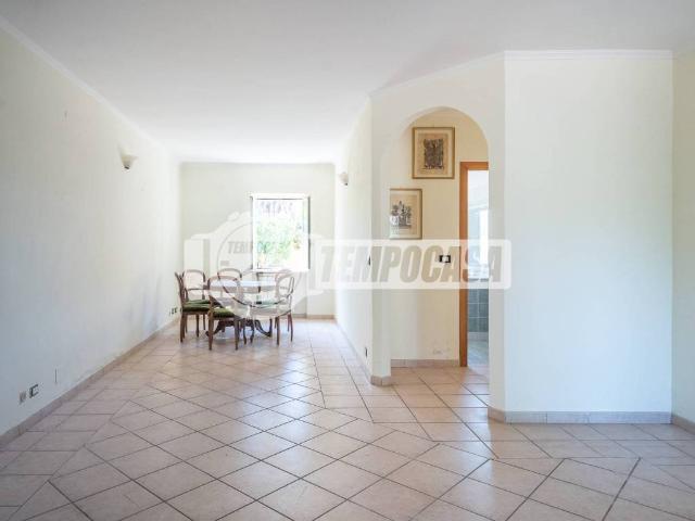 Villa in vendita a Roma RM