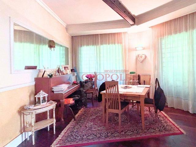 Villa in vendita a Roma RM