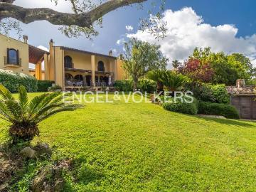 Villa in vendita a Roma RM