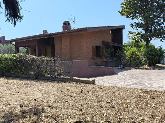 Villa in vendita a Roma RM