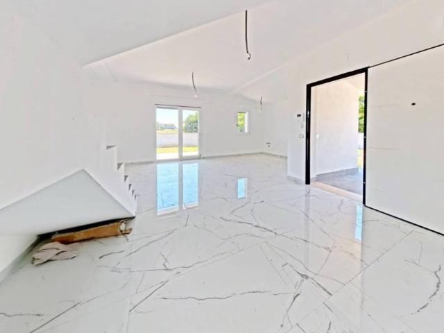 Villa in vendita a Roma RM