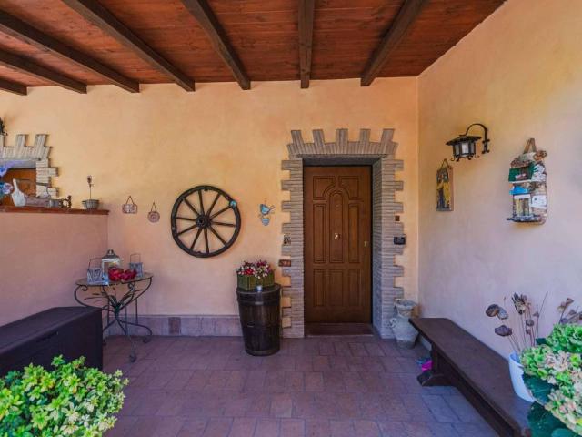 Villa in vendita a Roma RM