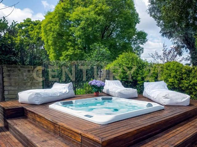 Villa in vendita a Roma RM