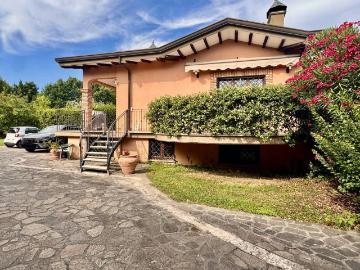Villa in vendita a Roma RM