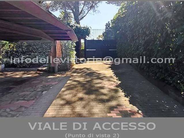 Villa in vendita a Roma RM