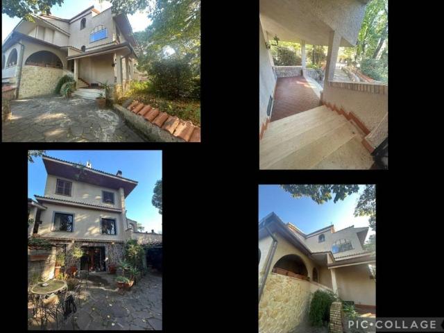 Villa in vendita a Roma RM