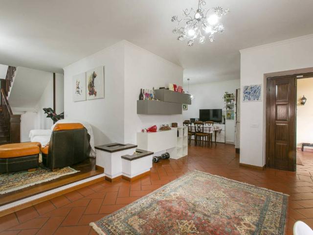 Villa in vendita a Roma RM