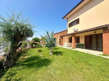 Villa in vendita a Roma RM