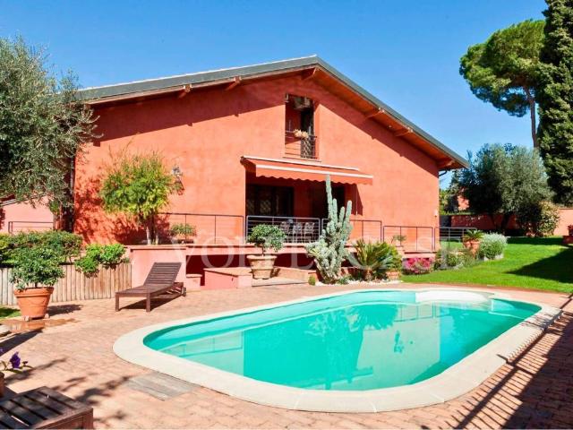 Villa in vendita a Roma RM