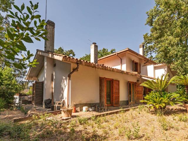 Villa in vendita a Roma RM