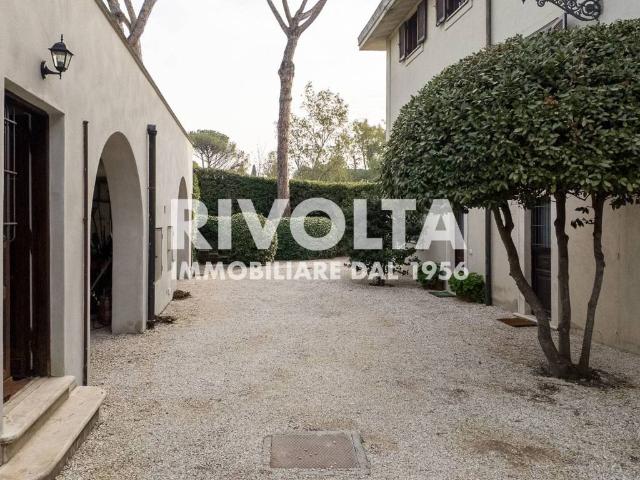 Villa in affitto a Roma RM