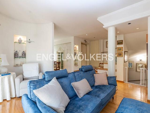 Villa in vendita a Roma RM