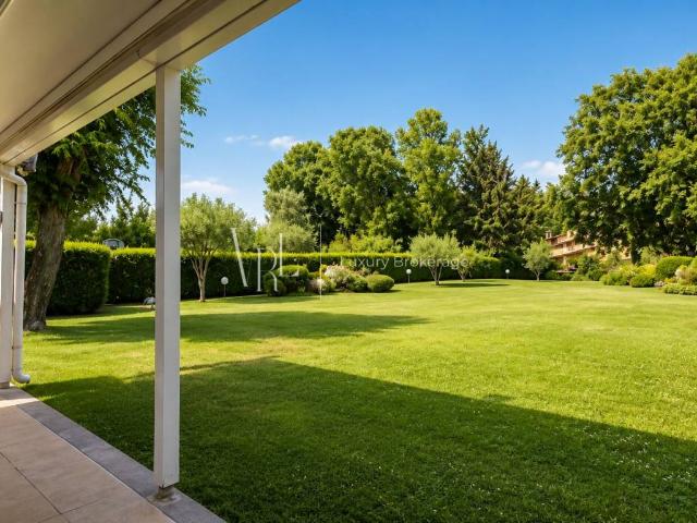 Villa in vendita a Roma RM