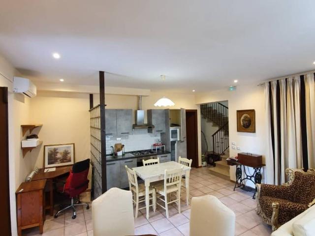 Villa in vendita a Roma RM